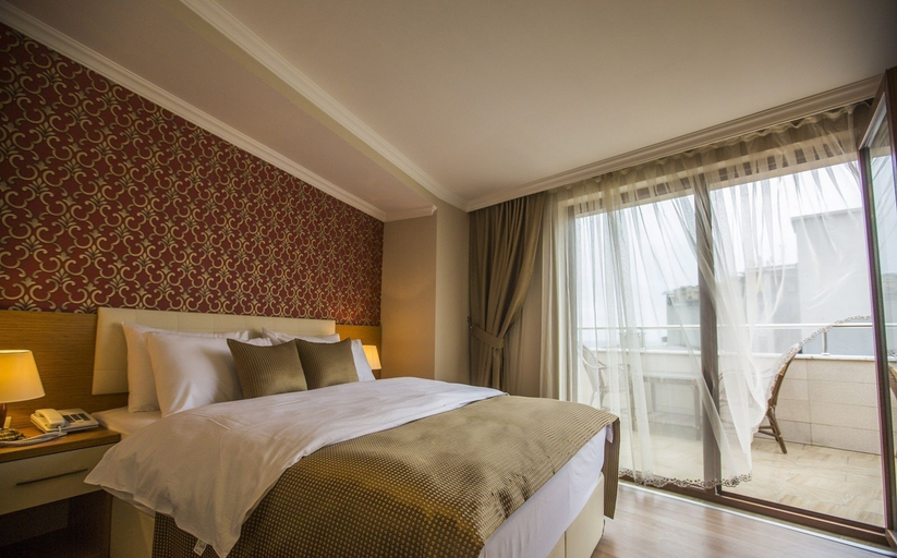 Bedroom 3, Park Square Hotel, Merkez