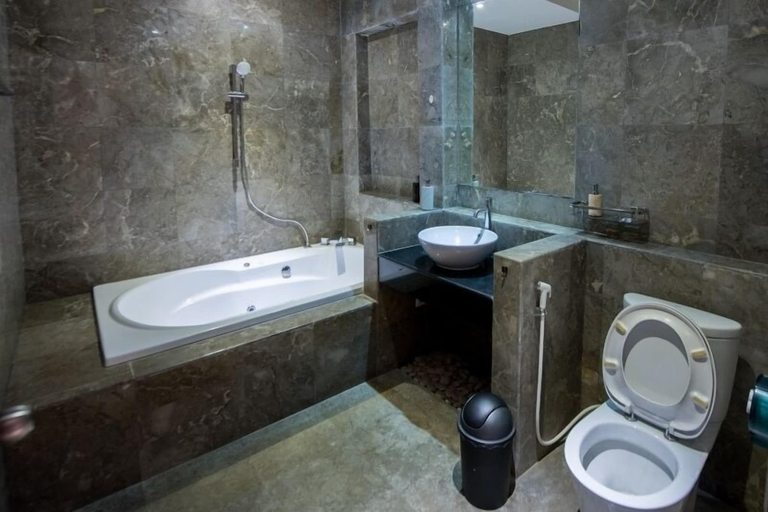 Bathroom 5, Villa Maiara, Badung
