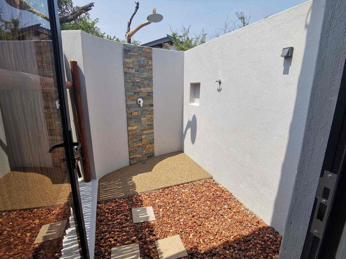 Exterior & Views 2, Gem in the bush lodge, Mopani
