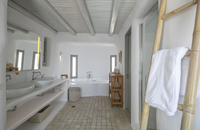 Bathroom 3, Villa Mykonian Blue, South Aegean