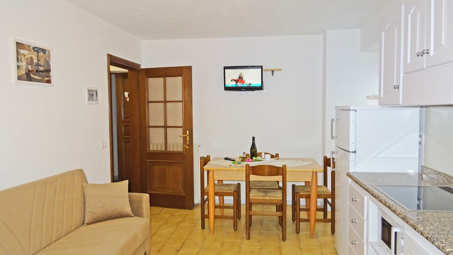 Living area, La Rotonda, Brescia