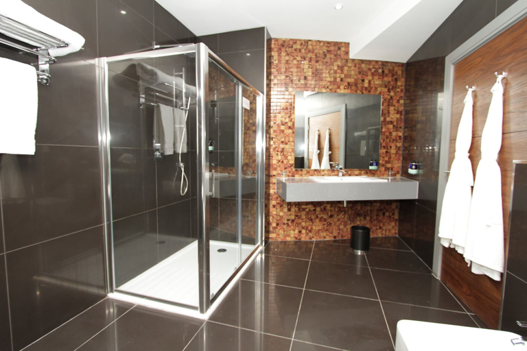 Bathroom 5, Rafayel on the Left Bank, London