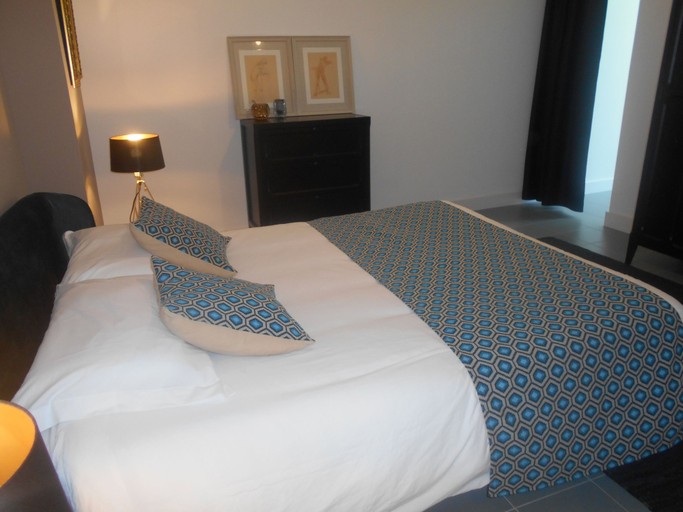 Bedroom 3, Chambres d'Hotes Les Palmiers, Ardèche