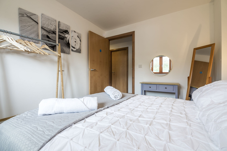 Bedroom 3, Marina View - 3 Bedroom - Milford Haven, Pembrokeshire