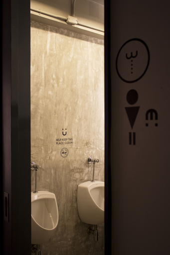 Bathroom 4, Luz Hostel, Wattana