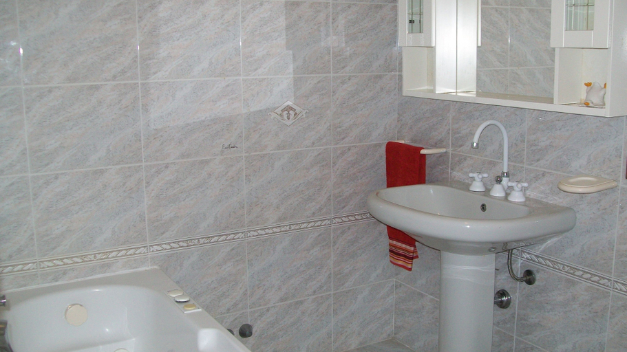 Bathroom 5, Villa Sargiano, Arezzo