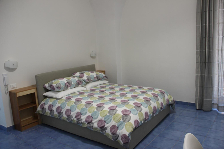 Bedroom 4, B&B La Finestrella, Latina