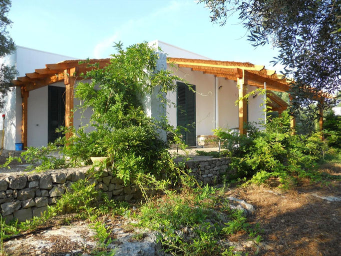 Exterior & Views 2, Agriturismo Specchiarussa, Lecce