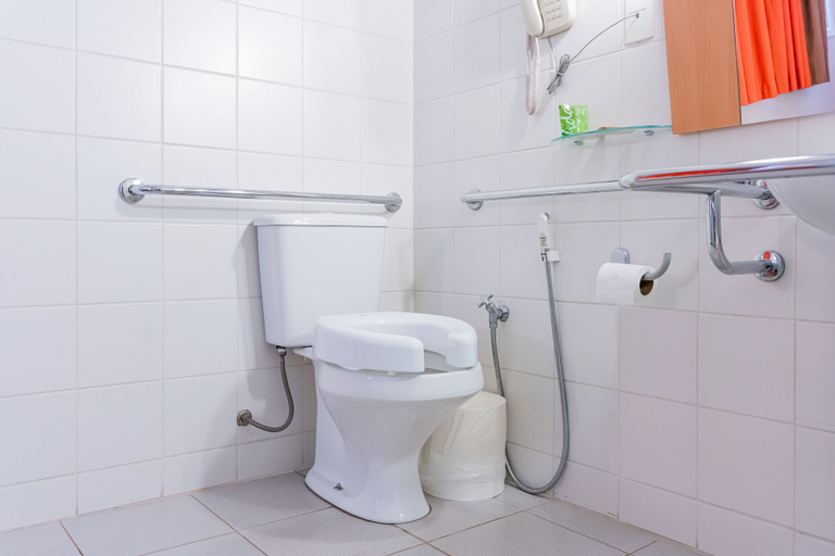 Bathroom 3, Hus Hotel Dourados, Dourados