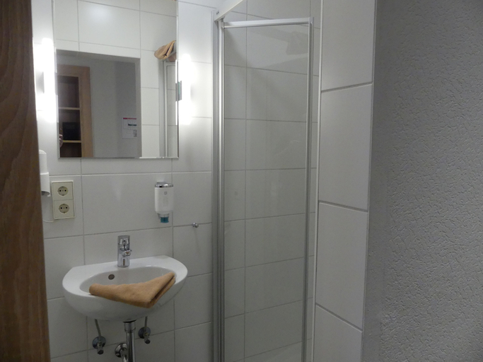 Bathroom 3, Hotel Krone, Böblingen