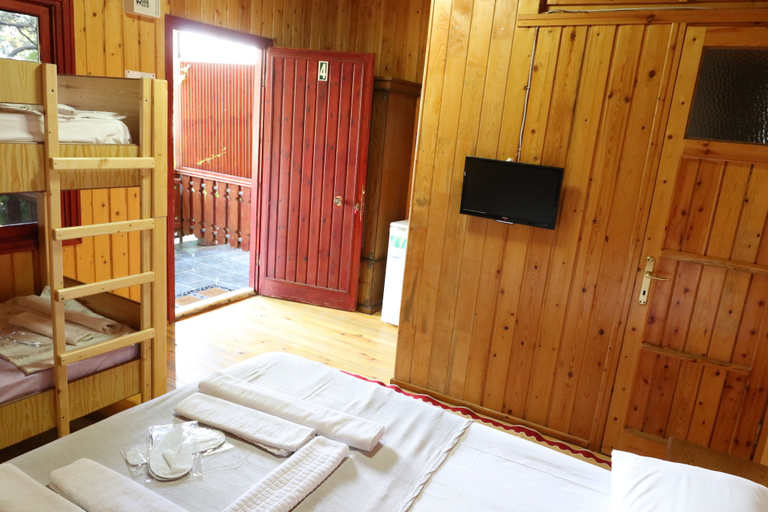 Bedroom 3, Albatross Dağ Evleri Butik Otel, Edremit