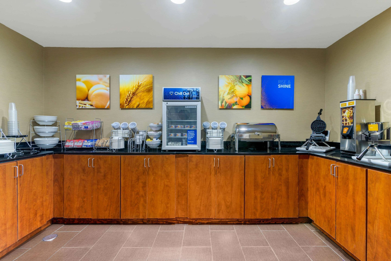 Food & Drinks 5, Comfort Inn & Suites Macon West, Bibb