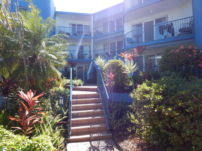 Exterior & Views 2, Tranquil Shores Holiday Apartments, Caloundra - Caloundra S.