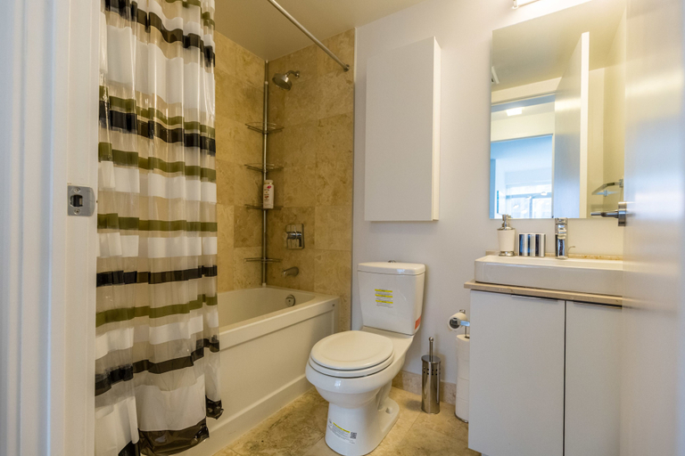 Bathroom 4, HomeHop - Ice, Toronto