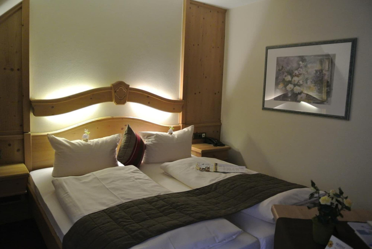 Bedroom 3, AKZENT Hotel Am Bach, Kitzingen
