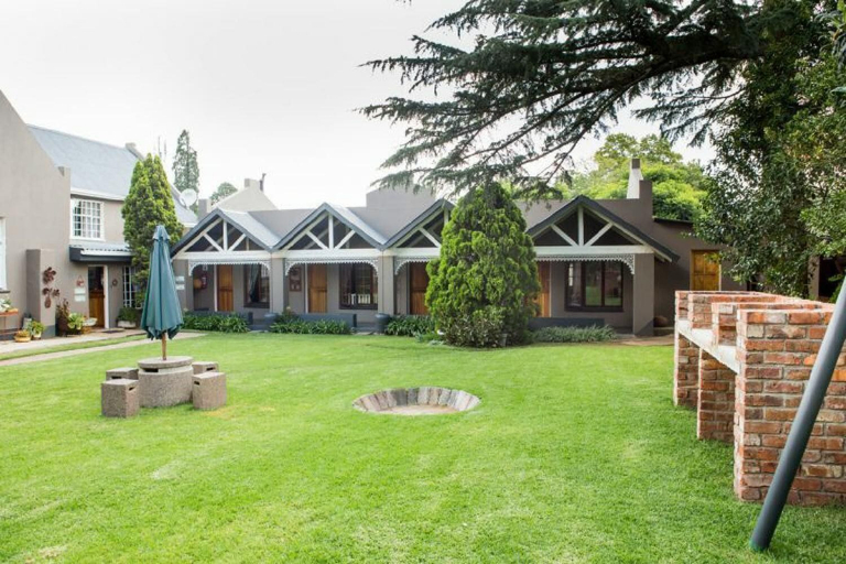 Exterior & Views 2, Bo Kamer Guesthouse, Gert Sibande