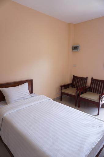 Bedroom 4, Jirasin Hotel & Apartment, Muang Ranong