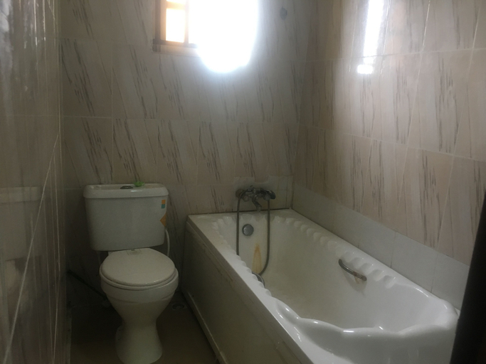 Bathroom, Bucker's Palace Hotel, Eti-Osa