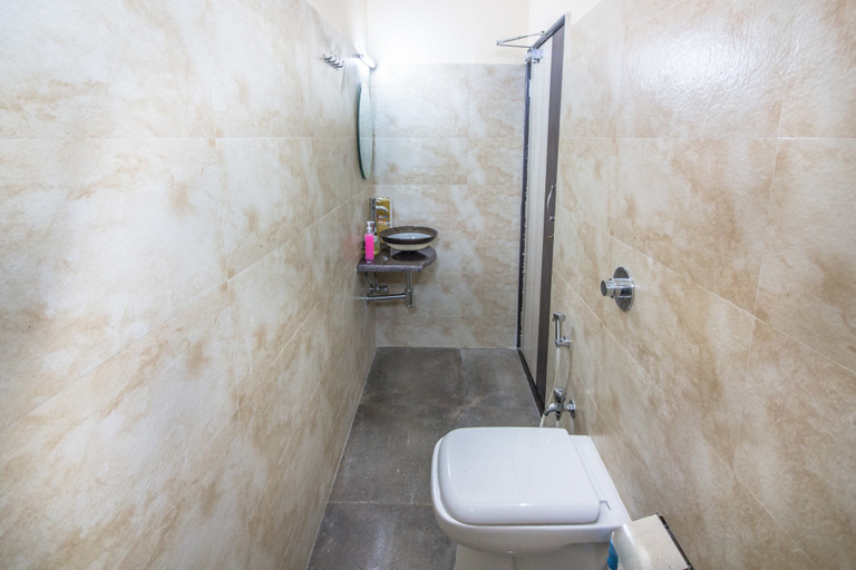Bathroom 5, Backpacker Panda Appetite Mumbai, Mumbai Suburban