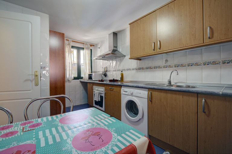 Others 5, 4 Bedroom Apartment near Banus, Málaga