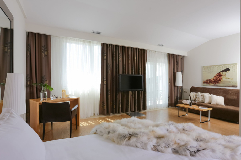 Bedroom 4, Chloe Hotel, West Macedonia