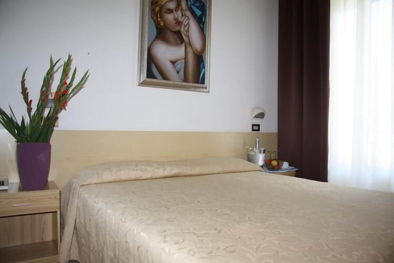 Bedroom 2, Hotel Esperia, Forli' - Cesena