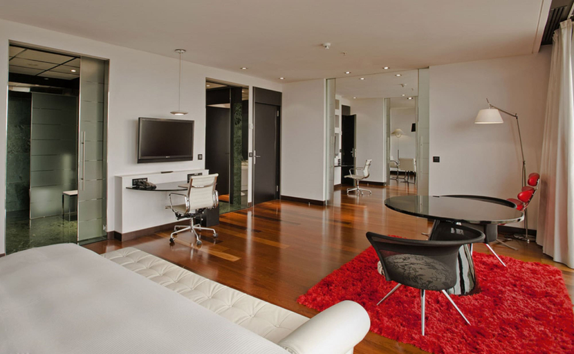 Bedroom 3, Hilton Madrid Airport, Madrid