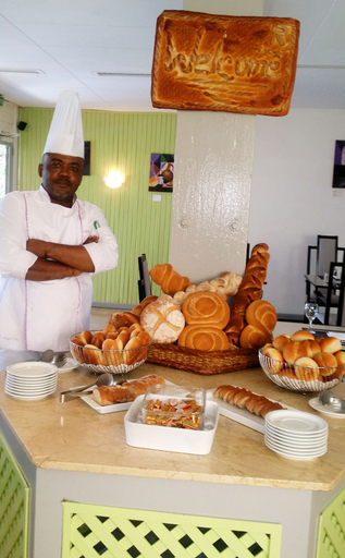 Food & Drinks 5, Douala Rabingha Hotel, Wouri