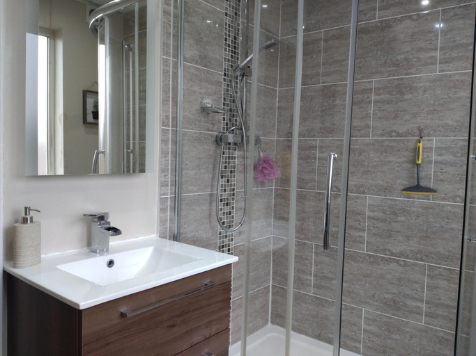 Others 5, Stunning 3-bed House Close to Cop26 Glasgow, East Dunbartonshire