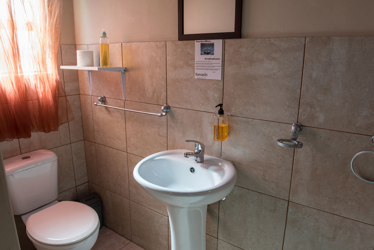 Bathroom 4, Ramasibi Guest Services, City of Cape Town