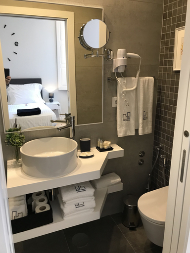 Bathroom 3, Virtudes City Lofts, Porto