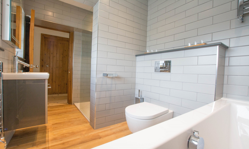 Bathroom 4, Beach Breeze Croyde 2 Bed, Sleeps 4-5, Sea Beach Views, Devon