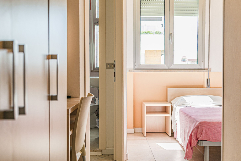 Bedroom 3, Hotel Tropical, Rimini