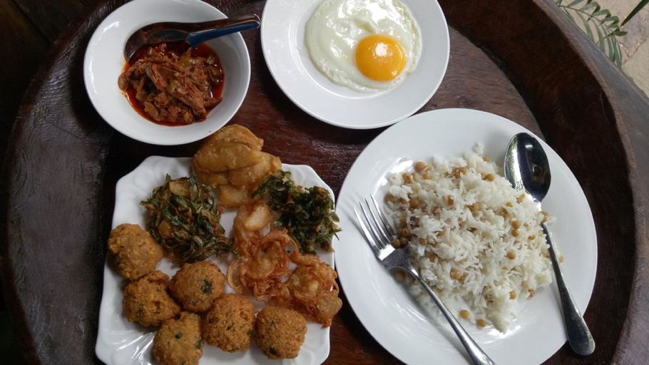 Food & Drinks 5, Salay River View Inn, Magwe Minbu