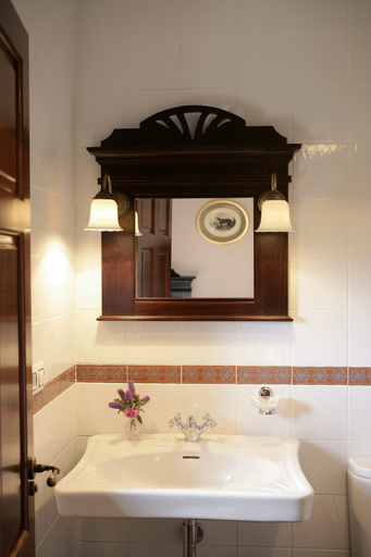 Bathroom 3, Hotel Rural Yeguada Albeitar, Asturias
