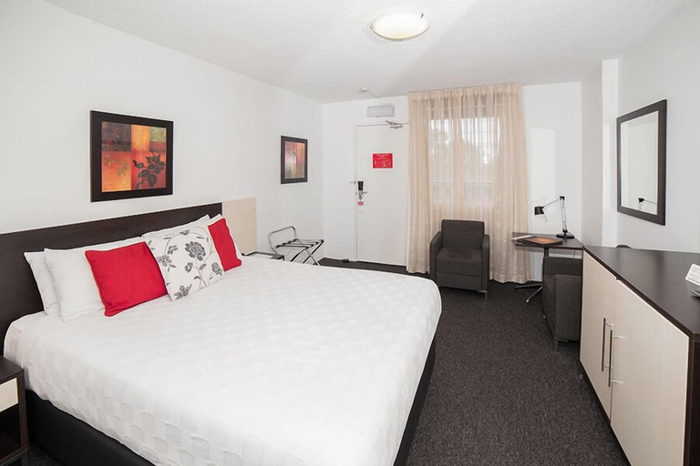Bedroom 2, Apartments by Townhouse, Wagga Wagga - Pt A
