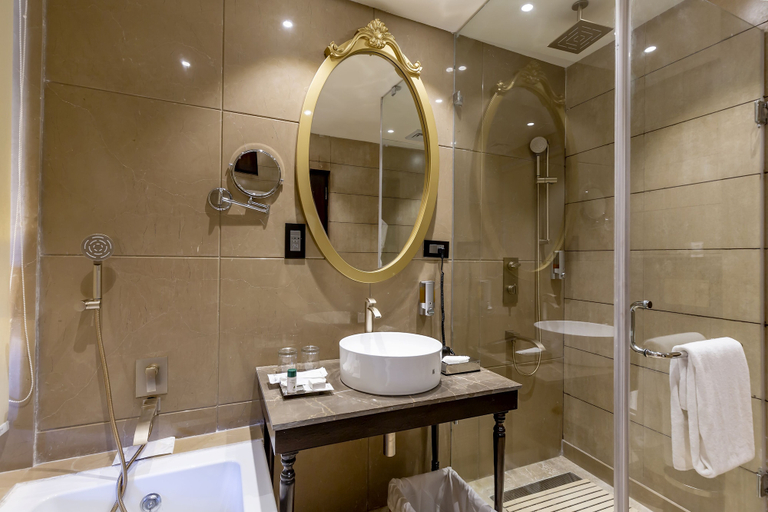 Bathroom 4, Fortune Park Dalhousie - Member ITC Hotels' Group, Chamba