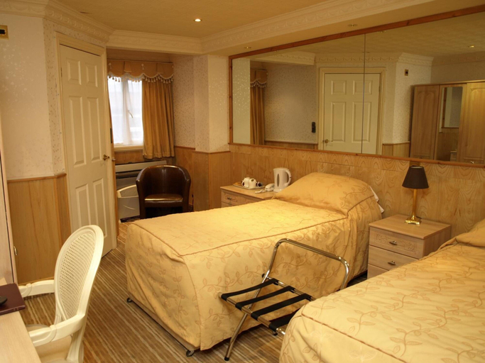 Bedroom 3, Clifton Park Hotel - Exclusive to Adults, Lancashire