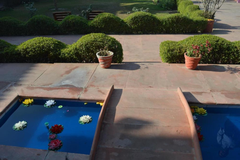Sport & Beauty 5, Hotel Goverdhan Tourist Complex, Agra