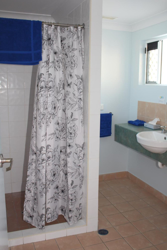 Bathroom 4, Ti Motel Torres Strait, Torres