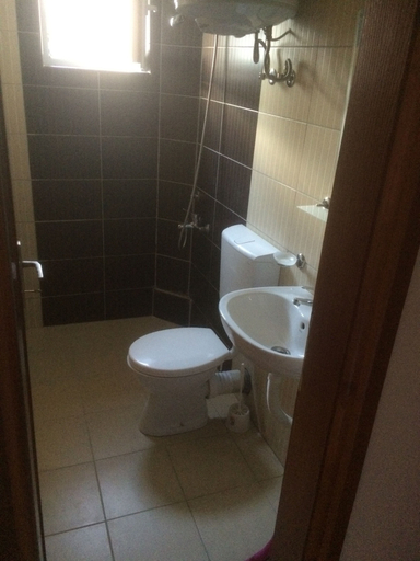 Bathroom, Apartments Muki