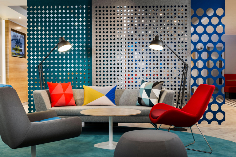 Public Area 5, Holiday Inn Express MADRID - AIRPORT by IHG, Madrid