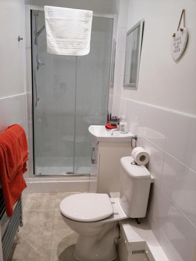 Bathroom 3, Olive Tree Guest House, Staffordshire
