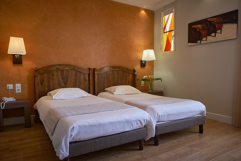 Bedroom 3, Château de Creissels, Aveyron