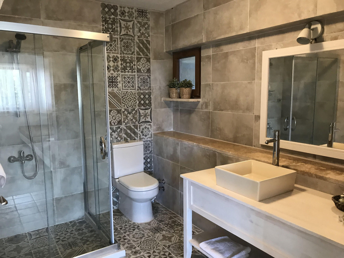 Bathroom 5, Beyada, Gökçeada
