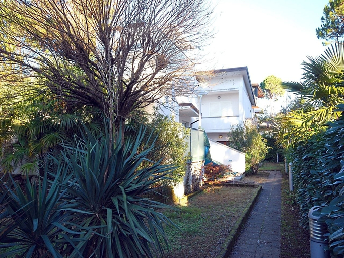 Others 5, Villa Sirena, Udine