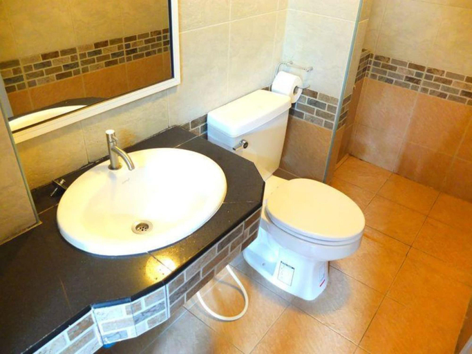 Bathroom, Wongsaisiri Townhome, Muang Chon Buri