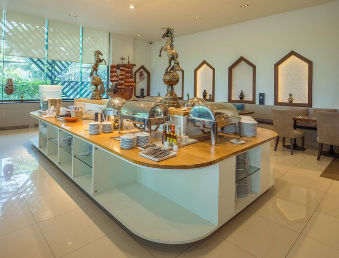 Food & Drinks 5, Rimkhobfa Urban Resort, Muang Samut Prakan