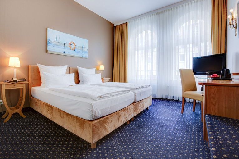 Bedroom 3, Hotel Fürst Bismarck, Hamburg