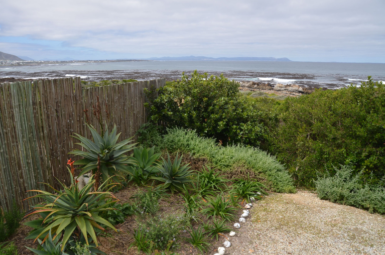 Others 3, Beach Villa Apartment, Overberg